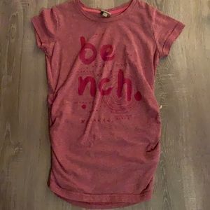 I’m selling a pink shirt for a kid that is 9 or 10yr with scrunched on sides